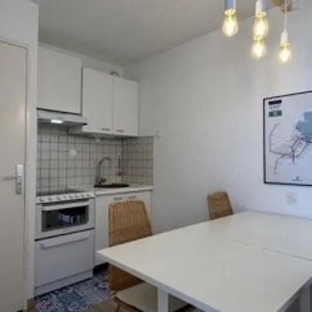 2 Pieces Avec Terrasse Et Parking A - Fr-1-225c-96 * בניולס-סור-מר