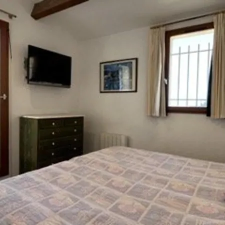 2 Pieces Avec Terrasse Et Parking A - Fr-1-225c-96 דירה